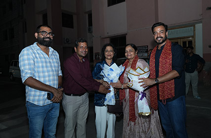 Carry on Jatta - 4 Star Cast Visit