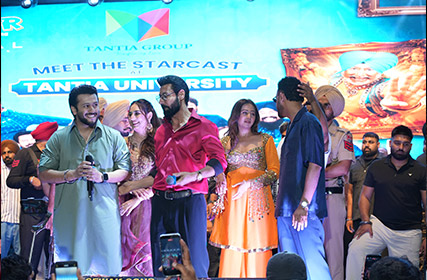 Carry on Jatta - 4 Star Cast Visit